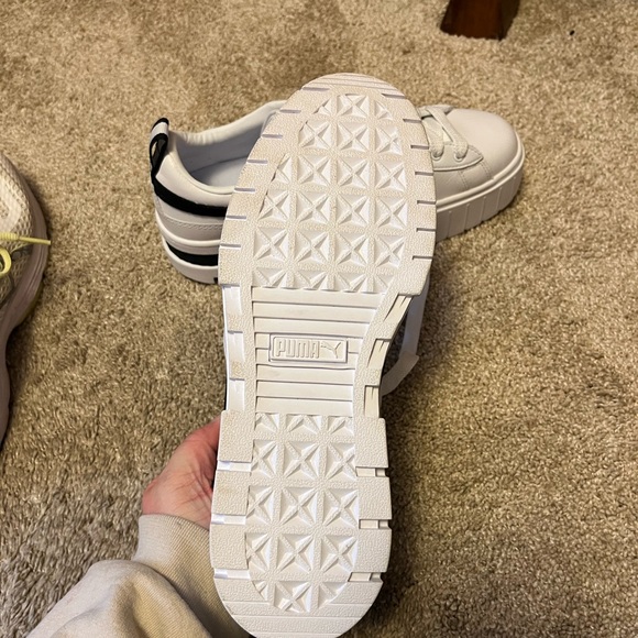Puma Platform White and Black Sneakers - Picture 3 of 5